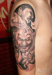 九色鹿纹身半甲图片女,诠释女性神秘与力量的独特美学