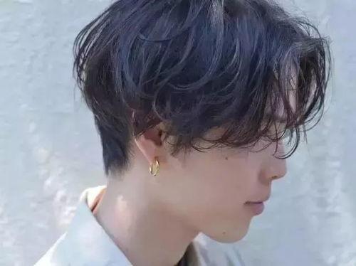 九色鹿男发型叫什么